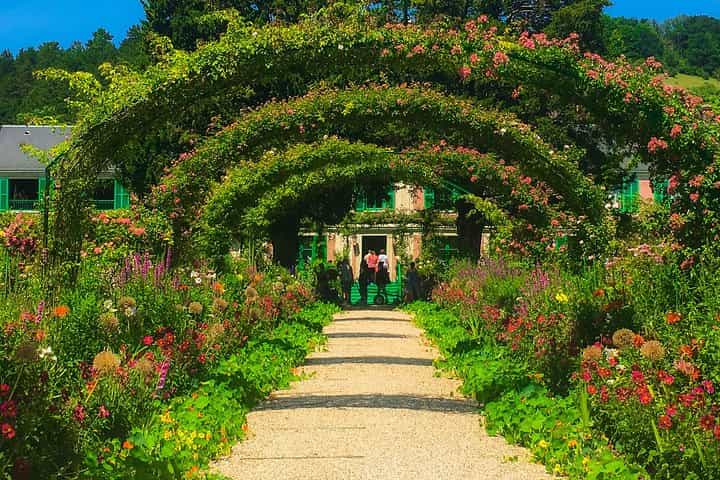 Monet's Gardens & House-Private Giverny Tour From Paris
