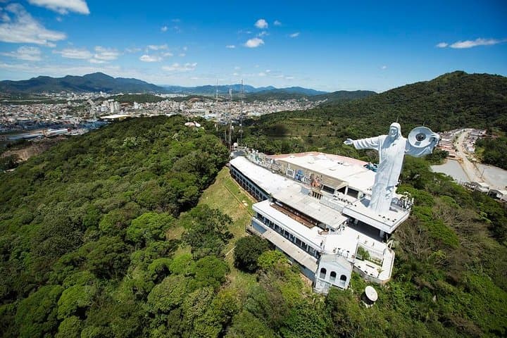 סיור עירוני פנורמי בבלניאריו קמבוריו (עם כרטיסים)