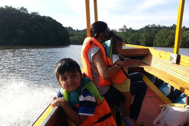 Bandar Highlight, Water Village & Proboscis Monkey Private Tour