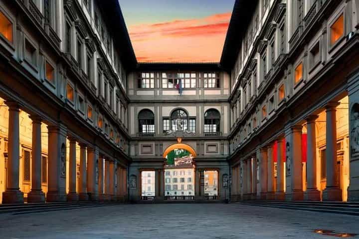 Small group: Uffizi Gallery Timed Entry Ticket Included