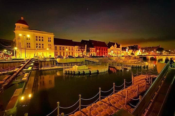 סיור הלילה של ג'קרטה: לילה מהנה בג'קרטה (איסוף מהמלון).