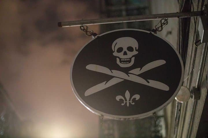 סיור רוחות, פשעים, וודו וערפדים בניו אורלינס למבוגרים בלבד.