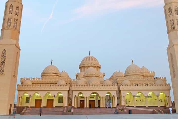 Hurghada City Sightseeing tour and live as a local