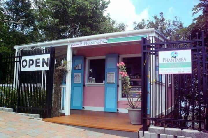 Nature and Sightseeing at Phantasea Tropical Botanical Garden