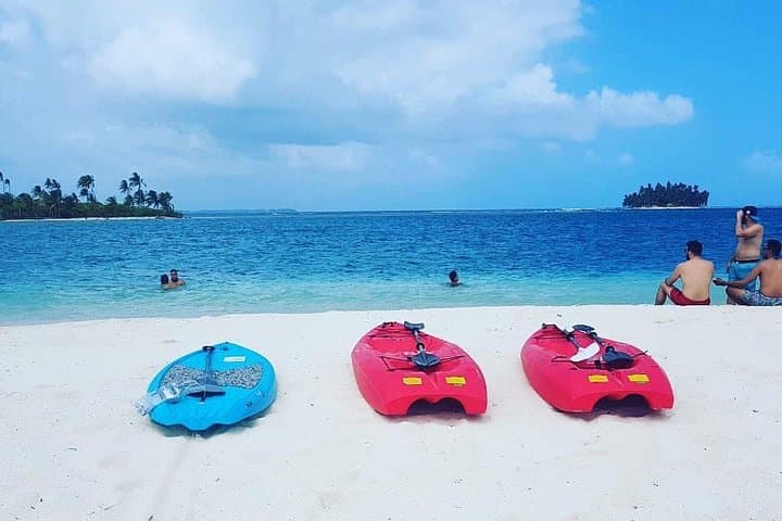 יום מלא ב-4 מקומות מדהימים בסן בלאס - תרבות וחוף