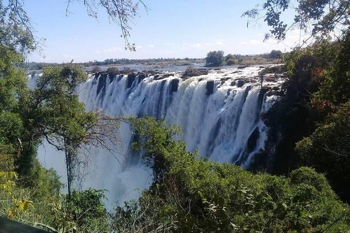 טיול יום למפלי ויקטוריה מקסנה