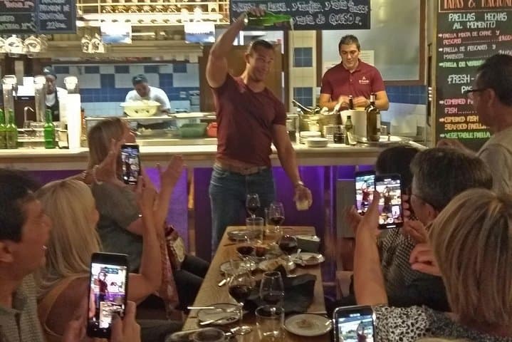 Madrid Tapas & Wine Tasting Walking Tour – Small Group Local Bars