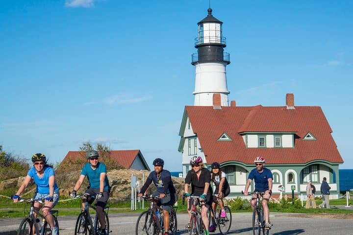 Portland Bicycle Tour with 5 Lighthouses and XL Lobster Roll
