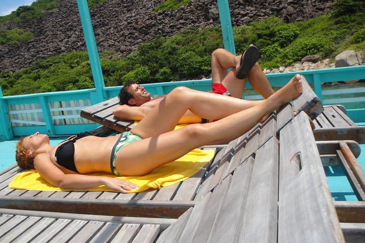 שנורקלינג מדהים באי מון (טיול קבוצתי).