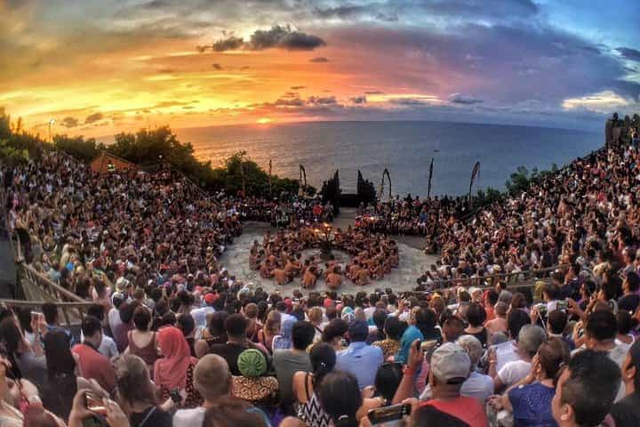 6 ימים ו-5 לילות של חופשה רומנטית בבאלי עם פעילויות מים.