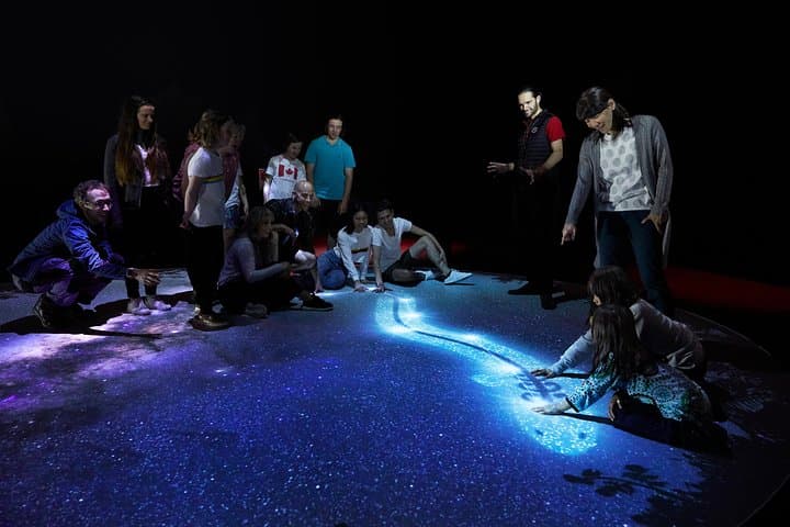 חוויית אסטרונומיה תרבותית מאורית בתוך שמיים חשוכים