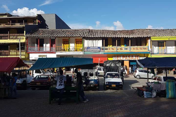 סיור הקפה האמיתי מ-Medellin