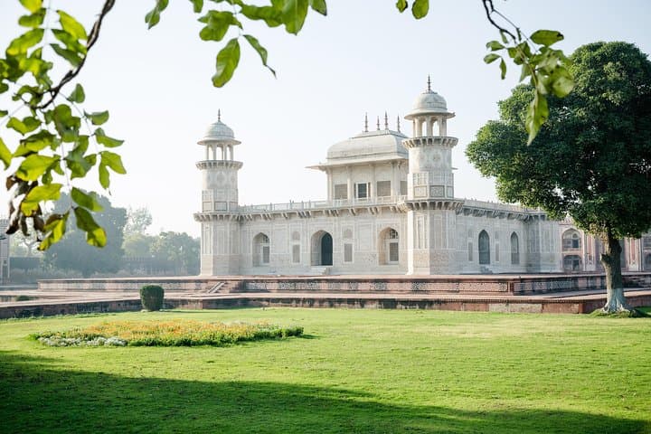 Taj Mahal, Agra Fort, Baby Taj & Mehtab Bagh Private City Tour