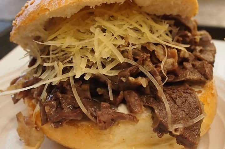 סיור האוכל הרחוב המלא - היסטוריה ונשנושים טעימים בפלרמו