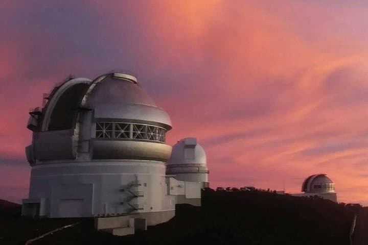 הרפתקאות ארנוט במאונה קיאה