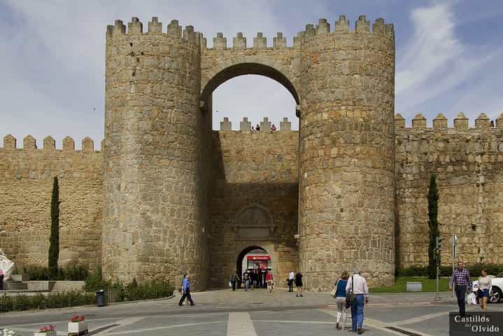 Tours Around the City of AVILA Round Trip of 1 Day from Madrid
