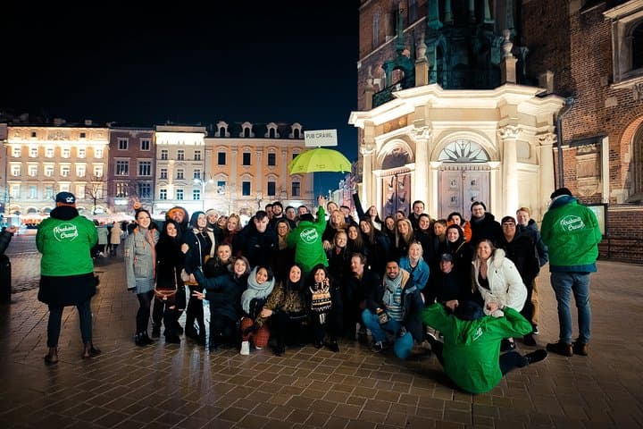 מסלול ברים + שתיה ללא הגבלה + כניסת VIP + משחקי שתיה וצוות צילום