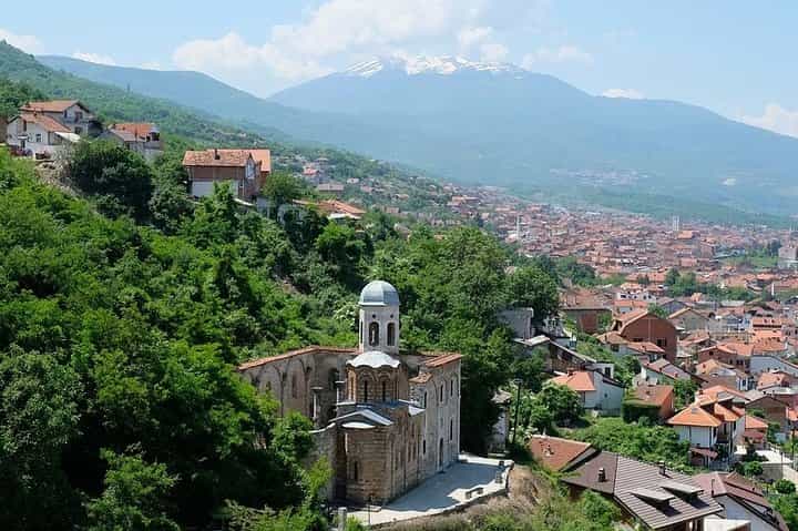 Lovely Romantic Private Walking Tour in Pristina
