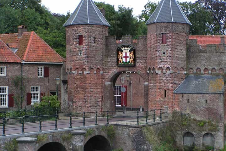 טיול יומי פרטי לאמרספורט מאמסטרדם עם מקומי