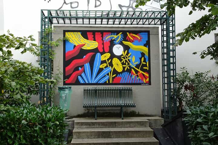 Paris Street Food Crawl (2 Hours Guided Food Tasting Experience)