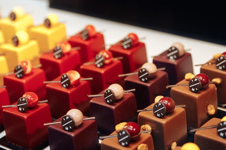 סיור הליכה עם שוקולד של בריסל וסדנה