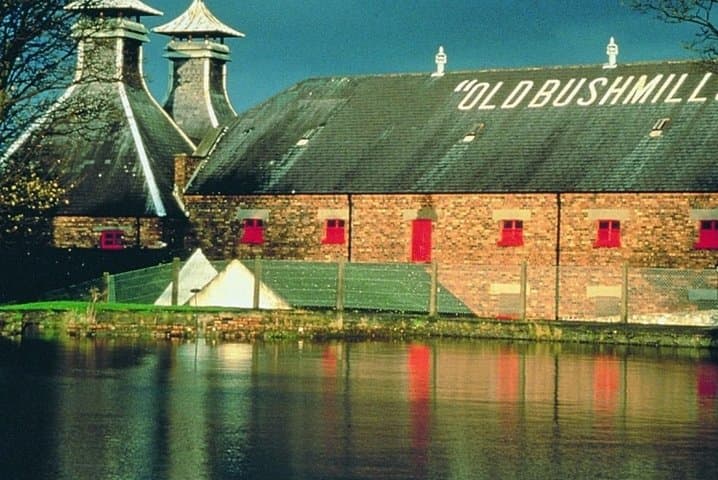 סיור מודרך פרטי של כביש החוף של סיבת הגיאנטים