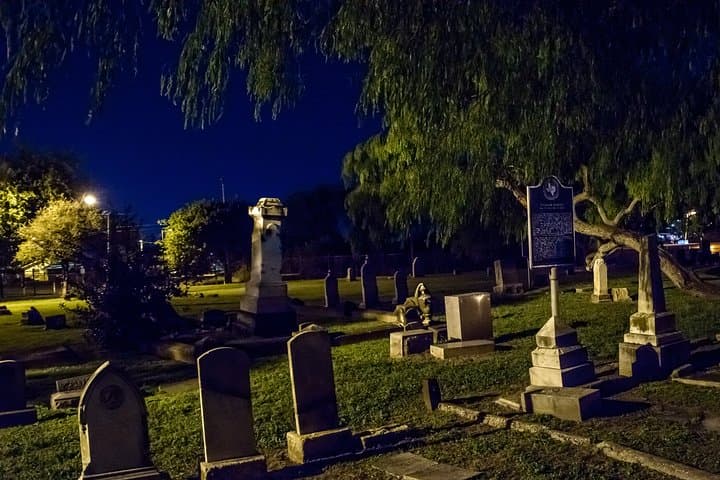 סיור רפאים רגלי בקורפוס קריסטי