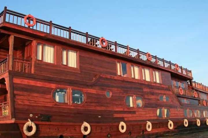 Mekong Eyes Cruises 2Days - 1Night included Transportation & Food