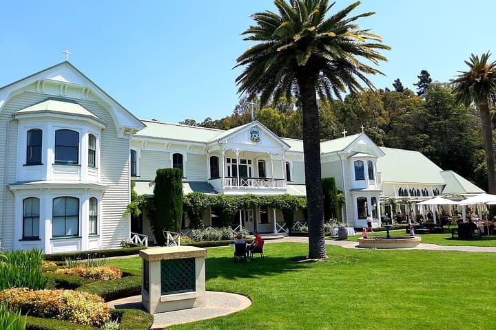 Napier Gourmet Winery Luncheon + tasting at 4 Great Wineries