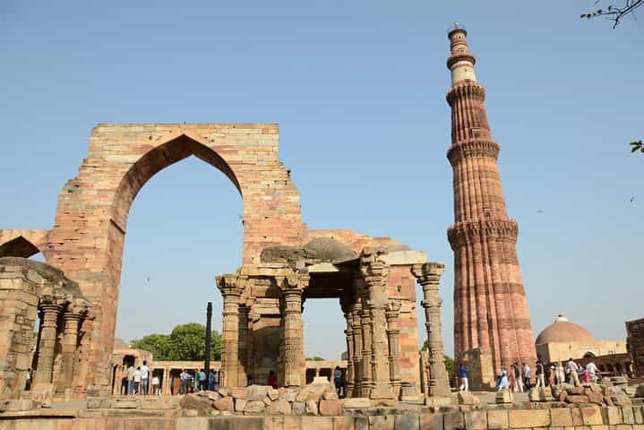 Airport Layover Delhi sightseeing with Back-to-Airport Guarantee