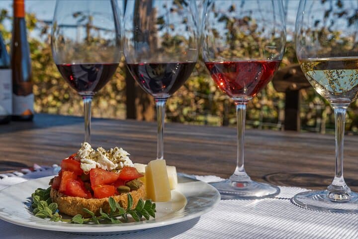 Heraklion SUV Private Guided Wine Tour with Lunch