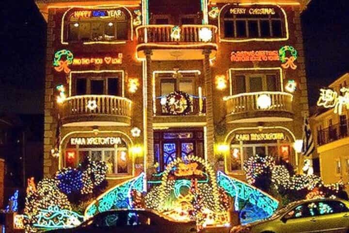 New York Christmas Lights and Dyker Heights Tour