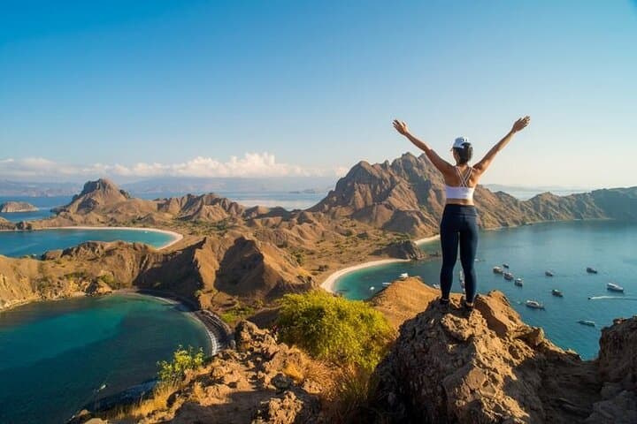 3D2N Sailing Komodo Living on Board Friday to Sunday: Labuan Bajo