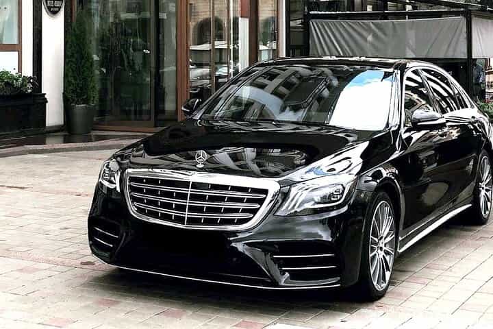 Airport Transfer: Milan to Linate Airport LIN by Luxury Car