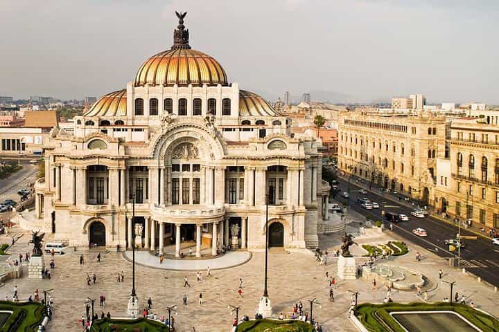 Your city, your way. Private Mexico City tour with a local expert