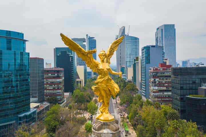 Your city, your way. Private Mexico City tour with a local expert