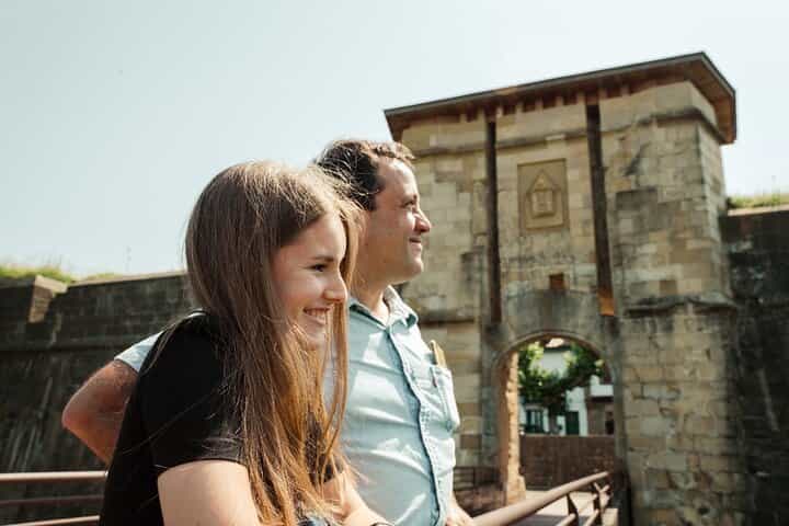 Private Hondarribia Tour & Gastronomic Society Meal