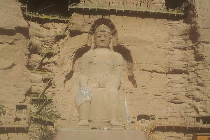 סיור יום פרטי למערות בינגלינג ואגם ליוּג'יאְשׁיה מלנז'ו