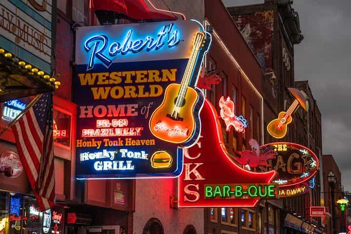 סיור הלילה של בורדלואים, ברלסק ודמים בנאשוויל