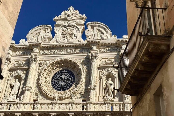 Lecce History and Street Food Tasting Small Group Tour