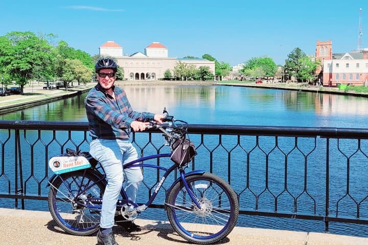 Full-Day 8-Hour E-Bike Rental in Norfolk