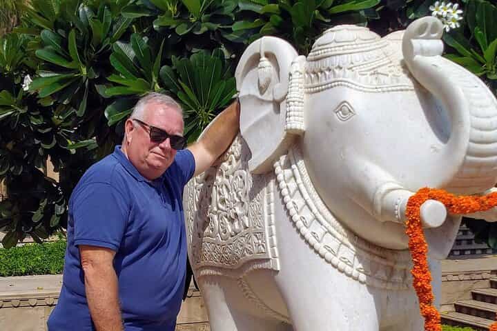 Taj mahal Private Tour from Delhi by Car