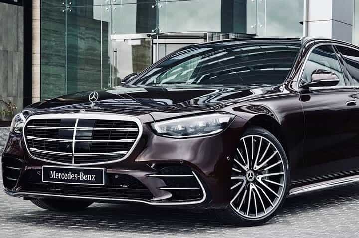 Chauffeured Elegance: Amman Full-Day Mercedes S-Class Experience