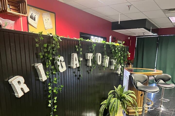 ההצגה לארוחת ערב מסתורין של רצח של ריגה טוני