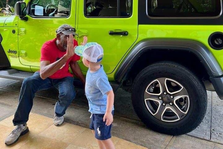 הרפתקת ג'יפ חוף תרבותית של חצי יום - סיור של 4 שעות בסנט תומאס