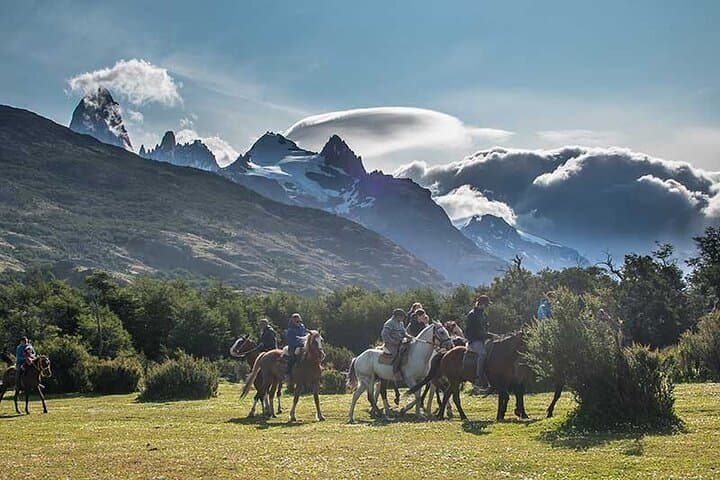 רכיבת סוסים באסטנסיה בוננצה.