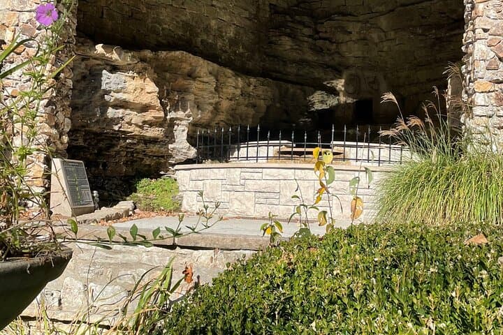 רוקט איוריקה: סיור בעיר איוריקה ספרינגס בגולף קארט