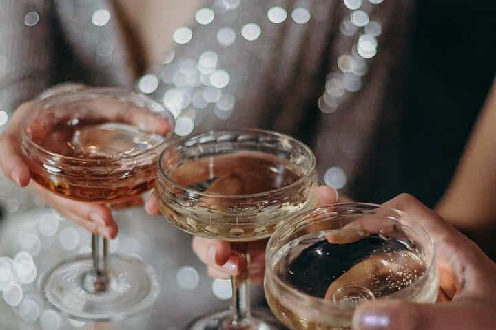 History, Legends & Pubs - the Tipsy History Tour of Bucharest