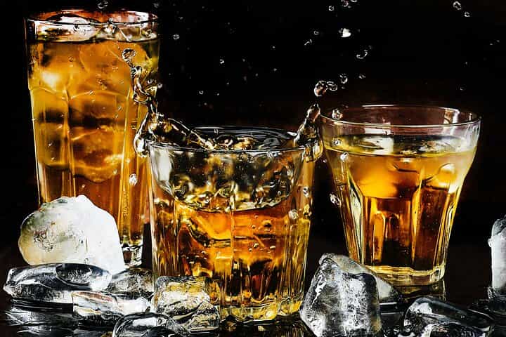 History, Legends & Pubs - the Tipsy History Tour of Bucharest