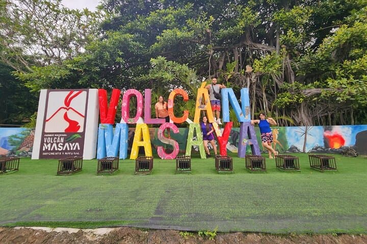 הר הגעש מסאיה טיול לצר קומליטו ולגונת אפויו